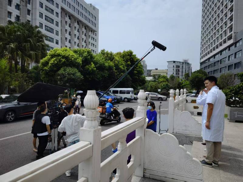 新都区广告片拍摄公司低成本实现高规格制作的诀窍